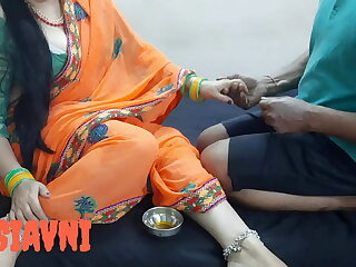 Desi avni bhabhi sexy massage by brother in law
