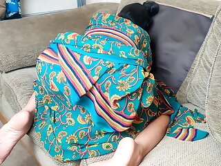 देसी मोहिनी भाभी सोफे पर कुतिया बन के चुदाई के लिए तैयार &vert; हिंदी डर्टी ऑडियो